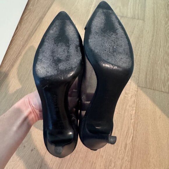 Chanel Interlocking CC Logo Pumps - Picture 6 of 9